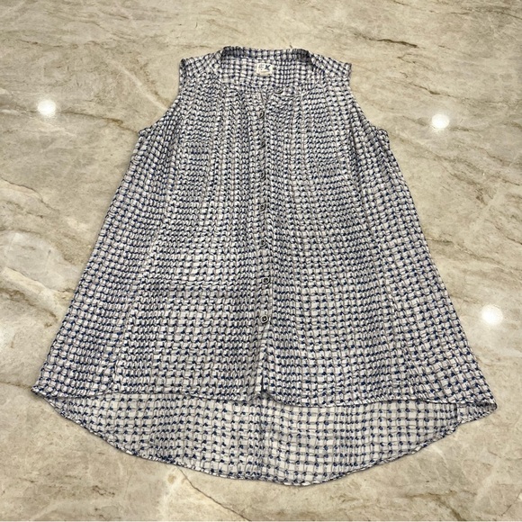 Edme & Esyllte for Anthropologie Navy Gingham Pintucked Blouse – Size 6 - Picture 3 of 10